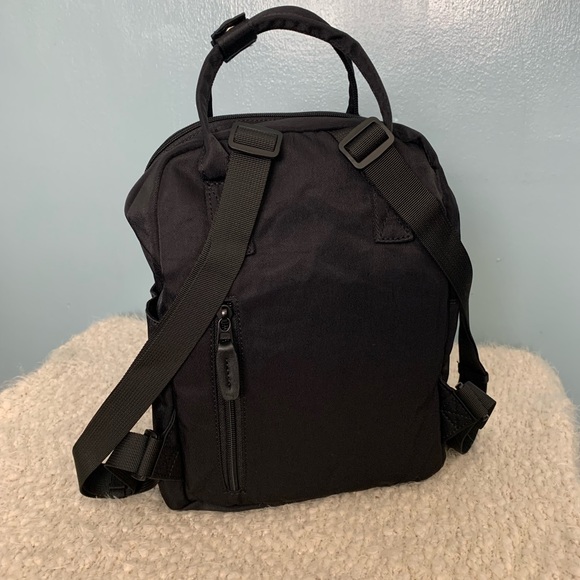 NWOT HotStyle Bestie Mini Backpack Black - Picture 4 of 8